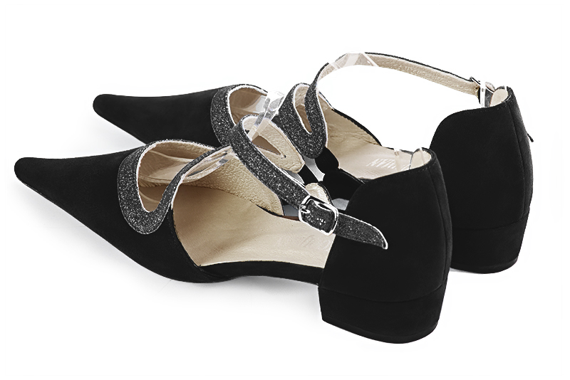Matt black women's open side shoes, with snake-shaped straps. Pointed toe. Low block heels. Rear view - Florence KOOIJMAN